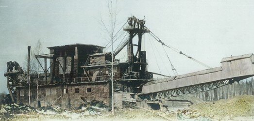 Драга №29 на реке Выя 1944г.jpg