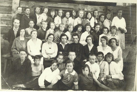 Свердловская школа ФЗД Выпуск 7х групп 18 июня 1933 годаf_tn.jpg