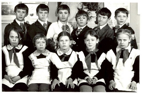 1981-1982 год 4 а класс фото 2f_tn.jpg