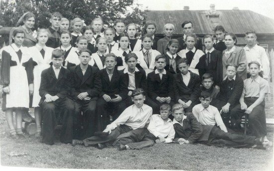 7 класс 1954-55 год фото 1f_tn.jpg