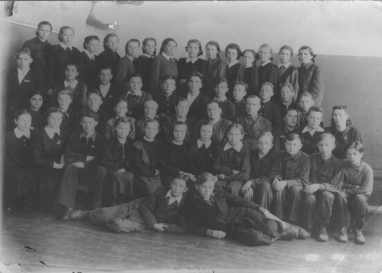 Интернат Исовской школы 1952-53ггf_tn.jpg